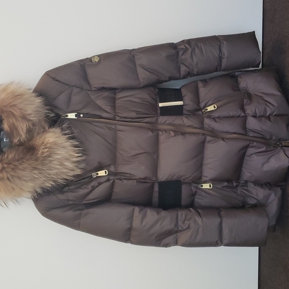 ⭐️Host Pick⭐️ Goldbergh Standard Luxury Winter Coat (or ski jacket) Size Small - Picture 3 of 15